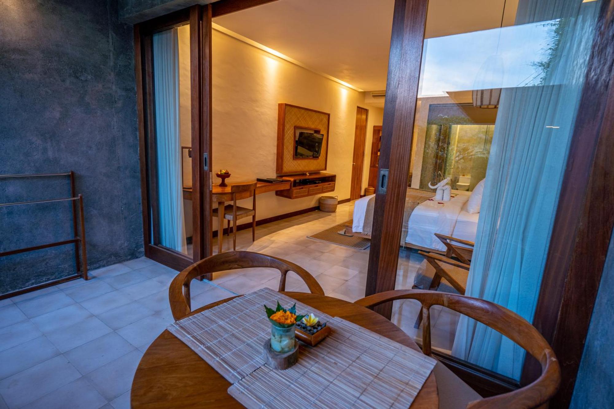 Purana Suite Ubud Exterior photo