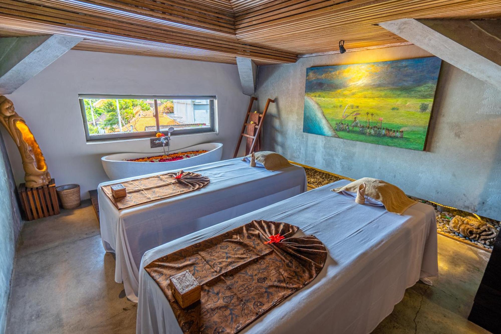 Purana Suite Ubud Exterior photo