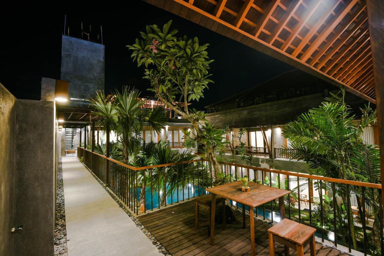 Purana Suite Ubud Exterior photo