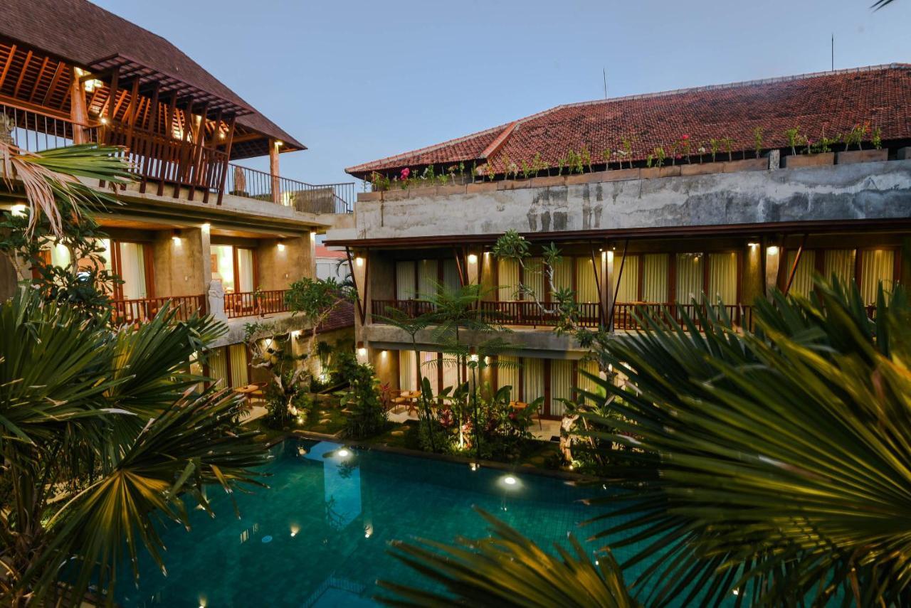 Purana Suite Ubud Exterior photo